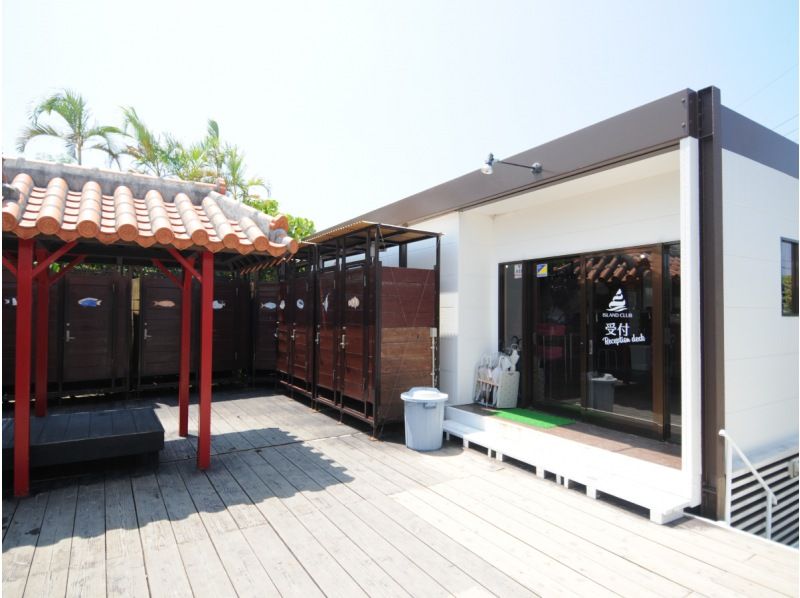 【青の洞窟シュノーケル】沖縄県公安委員会指定⭐️安全対策優良店⭐️青の洞窟専門店でワンランク上の体験を✨バスタオル無料❤️駐車場完備‼️の紹介画像