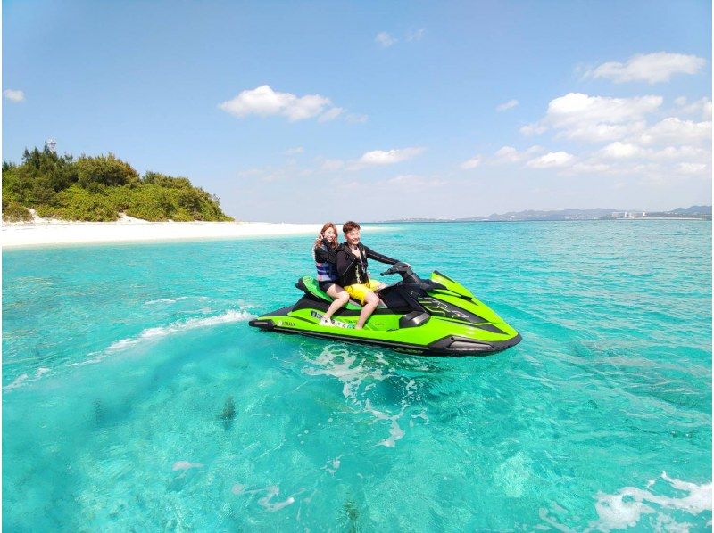 [Okinawa / Nago] Jet ski touring! !! Sesoko Island & Minna Island Course [License]