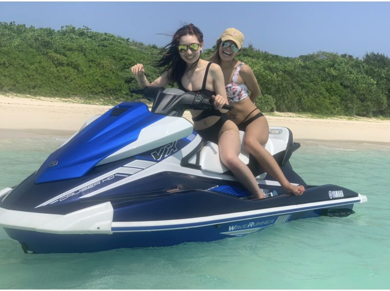 [Okinawa / Nago] Jet ski touring! !! Sesoko Island & Minna Island Course [License]