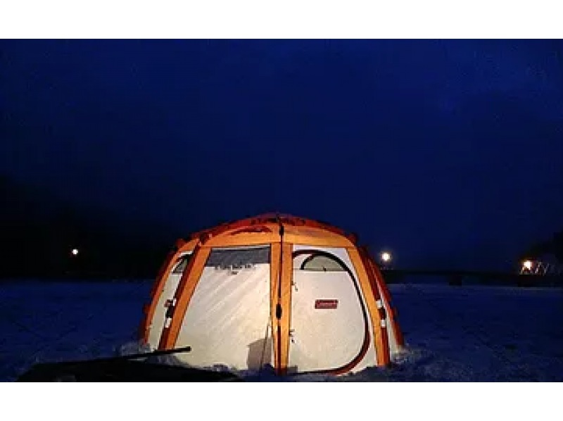 【南富良野】氷上ワカサギ釣り・ナイトコース ＜現地集合：道の駅 南ふらの＞ 車でお越しの方限定！ワカサギ天ぷらの試食あり！日本語対応のみ！の紹介画像