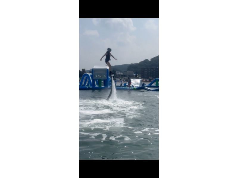 【神奈川・逗子】7/21（月祝）8/3（日）開催！はじめてのフライボード＆SUPヨガ体験の紹介画像