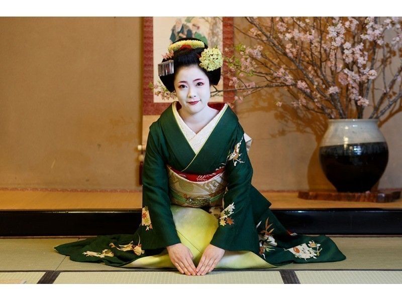 [京都/只园]在一家老字号的茶馆玩“观赏舞蹈和怀石料理/晚餐计划”，从八坂神社步行6分钟の紹介画像