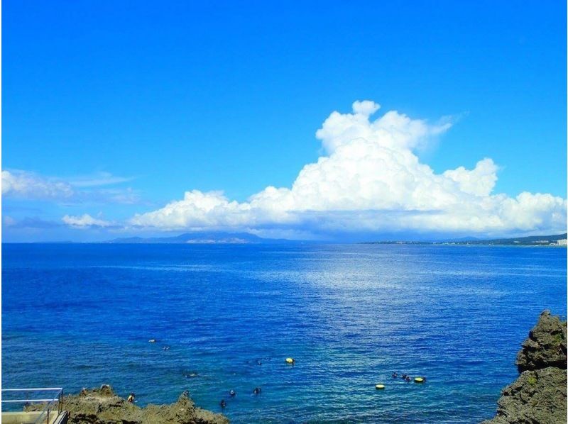 【1組貸切制】青の洞窟体験ダイビング 当日予約OK!!初めての方や泳ぎが苦手な方にオススメ!写真撮影無料！清潔な店舗◎シャワーや駐車場も無料の紹介画像