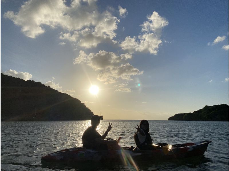 Sunset Mangrove Kayak Tour [Reservations available on the day] ★ Tour images provided! Very popular with girls' trips and couples! Conveniently located in the central part of the main islandの紹介画像