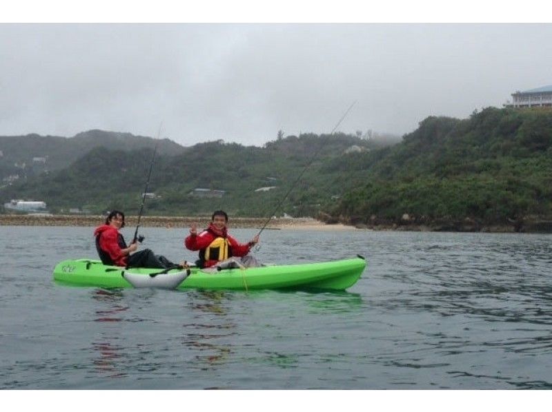 【沖縄・南部】知念岬.奥武島周辺でカヤックフィッシング＋連れたお魚でBBQやお泊りも可能！の紹介画像