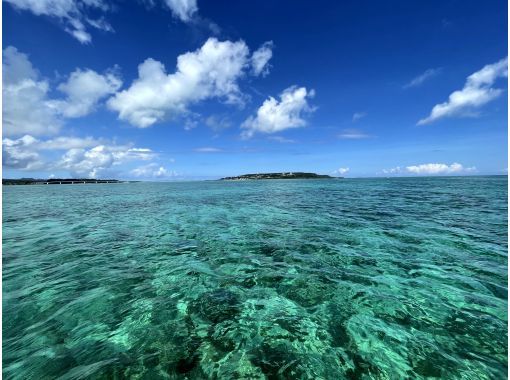 2名様推奨 最高のロケーション 古宇利島 と 羽地内海 を完全貸切ボートで爽快クルージング アクティビティジャパン
