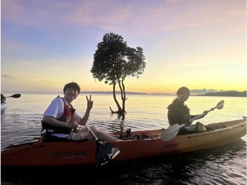 [Okinawa Prefecture, Ishigaki Island] Sunset Night Kayaking (SLR Photo Tour)の紹介画像