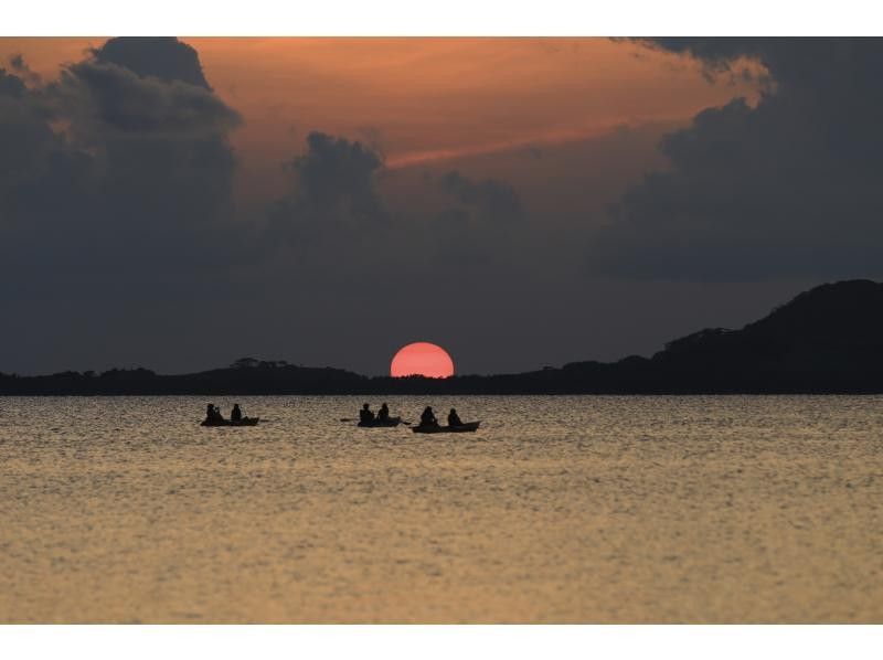 [Okinawa Prefecture, Ishigaki Island] Sunset Night Kayaking (SLR Photo Tour)の紹介画像
