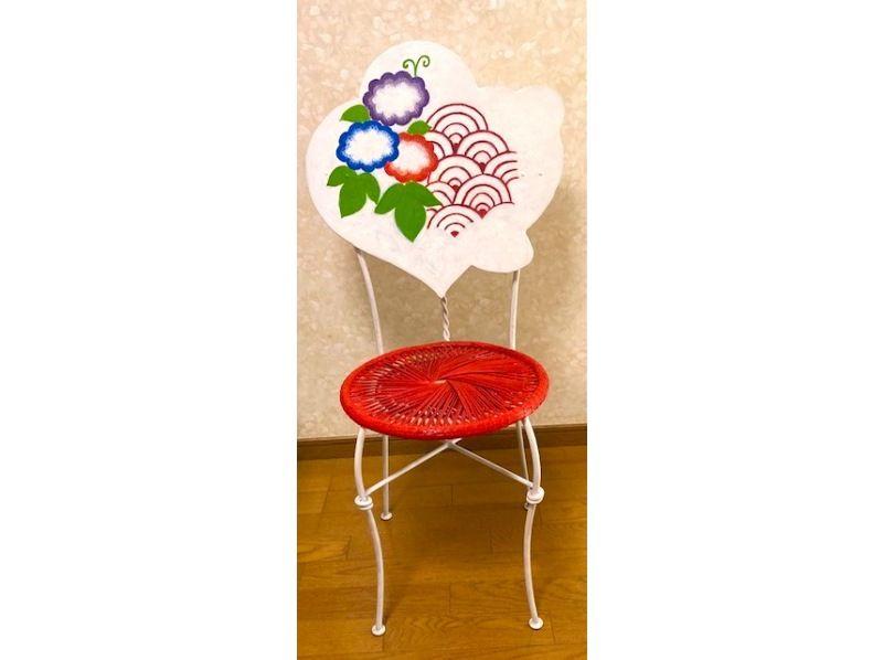 [Osaka Nishitengachaya Creative Atelier]: Experience painting Edo Komon patterns on a garden chair (can be taken home by car)の紹介画像