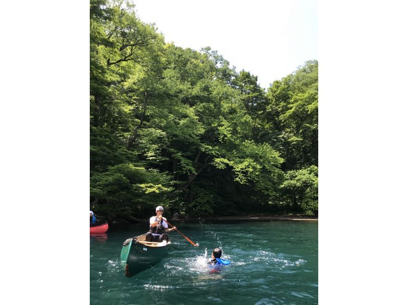 [Aomori/Lake Towada] Canadian canoe tour to row a beautiful lake! With a tea set!の紹介画像