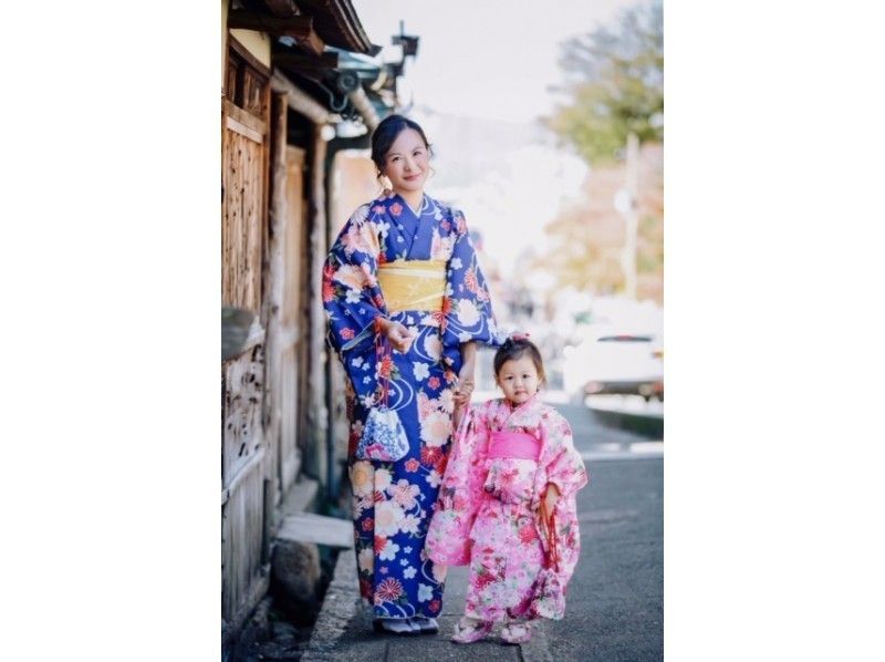 [Kyoto, Kiyomizu-dera] Let's remember the kimono of a cute child to commemorate the trip! "Kids plan" full set Rental so you can empty-handed!の紹介画像