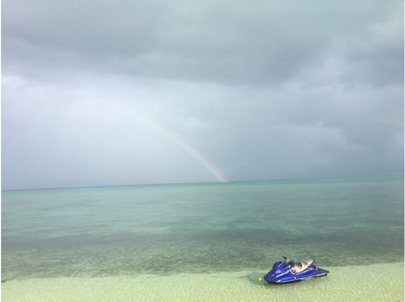 [Okinawa / Kouri Island / Personal Watercraft] Experience with a secure charter for each group! Many superb view points! Jet ski rental 30 minutes ♪の紹介画像