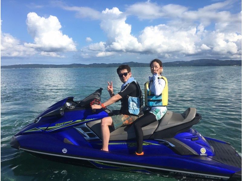 [Okinawa / Kouri Island / Personal Watercraft] Experience with a secure charter for each group! Many superb view points! Jet ski rental 30 minutes ♪の紹介画像