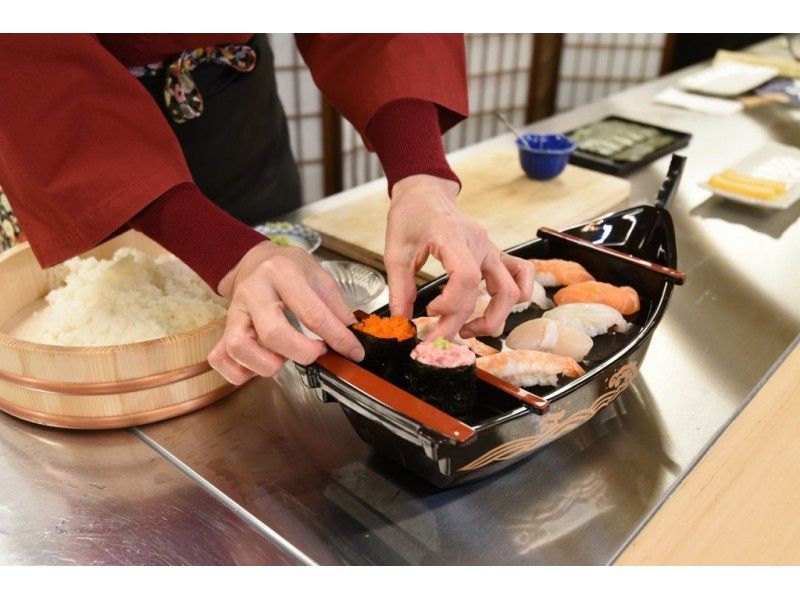 [东京-东京塔附近]寿司制作经验和寿司午餐（ETR 070）清真OK，孩子们还可以の紹介画像