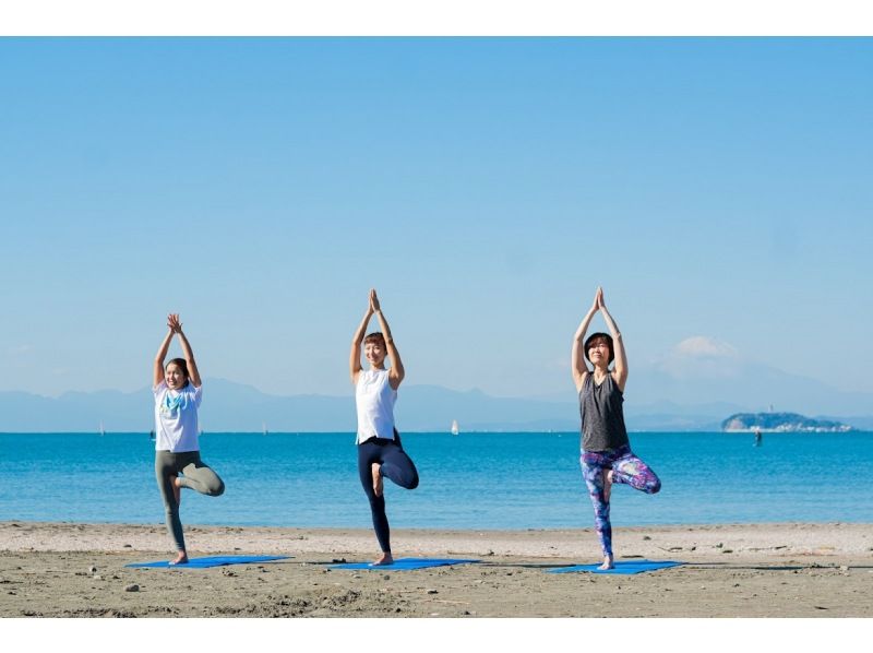 [Shonan/Zushi/Beach Yoga] Held 3 times a day! 60 minute yoga lesson that even beginners can enjoy★Free yoga mat and photo data giftの紹介画像