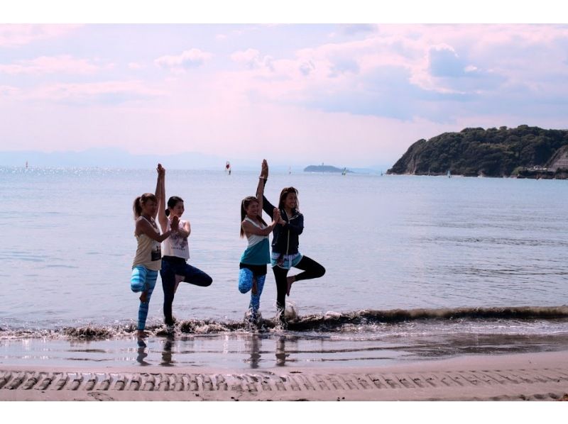 [Shonan/Zushi/Beach Yoga] Held 3 times a day! 60 minute yoga lesson that even beginners can enjoy★Free yoga mat and photo data giftの紹介画像