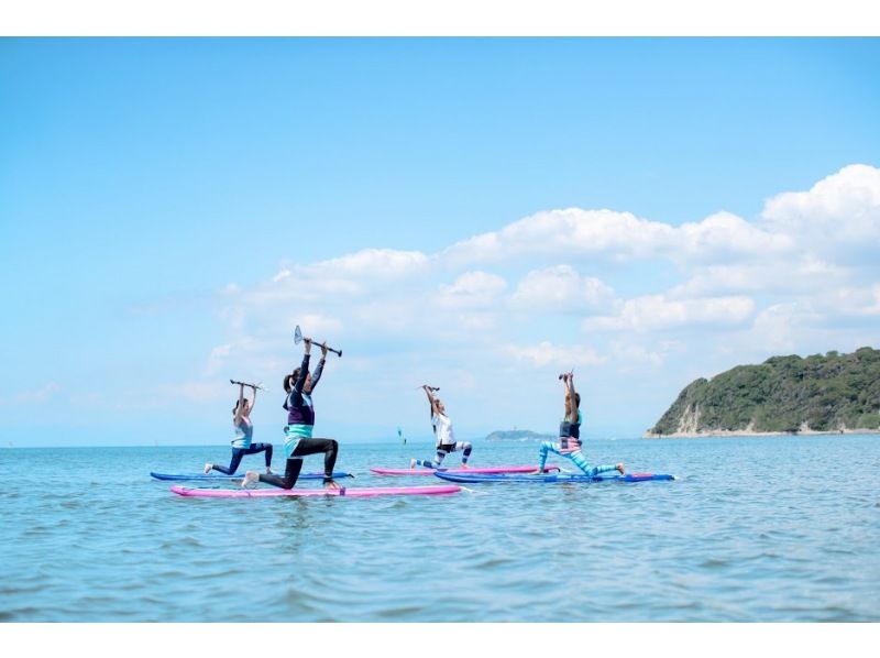 ★初心者大歓迎【湘南・逗子・SUPヨガ】初心者歓迎！アメニティ充実、バスタオル完備の施設でSUPヨガ体験★写真データプレゼントの紹介画像