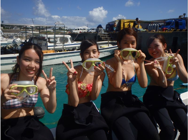 GoTo提供区域通用优惠券！免费租借相机！海龟遭遇率很高！国家指定公园，喀拉马群岛半日游体验潜水！ （2次潜水）の紹介画像