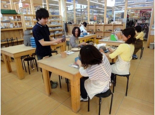 東京 八王子 ホームセンターで気軽に陶芸 電動ろくろで器作り体験 初心者歓迎 八王子みなみ野駅より徒歩1分 アクティビティジャパン 東京 八王子 ホームセンターで気軽に陶芸 電動ろくろで器作り体験 初心者歓迎 八王子みなみ野駅より徒歩1分 アクティビティジャパン
