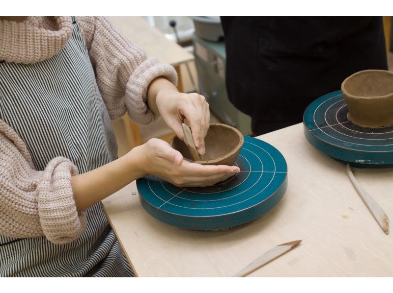 【北海道・札幌豊平】ホームセンターで気軽に陶芸「器が２個作れる手びねり体験」お子様も歓迎！の紹介画像