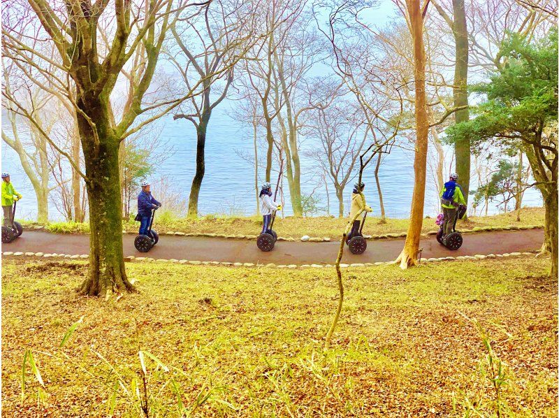 [神奈川-箱根-Kuzuryo Forest]箱根蘆之湖賽格威遊覽，教堂森林的自然體驗（2小時30分鐘）の紹介画像