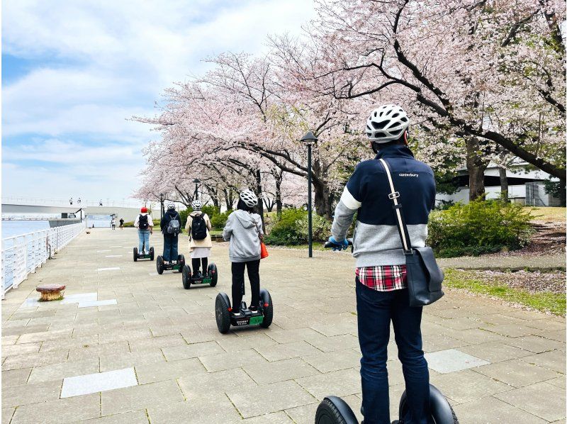 【横浜】セグウェイで横浜の名所や桜を満喫！おしゃれな街並み、海辺の潮風、横浜開港以来の史跡を巡ります！の紹介画像