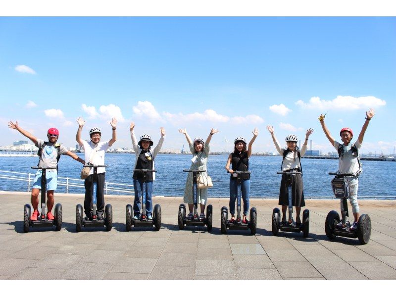 [Yokohama] Enjoy Yokohama's famous sights and cherry blossoms on a Segway! Tour the stylish cityscape, cherry blossom viewing, seaside breeze, and historical sites since the opening of Yokohama Port!の紹介画像