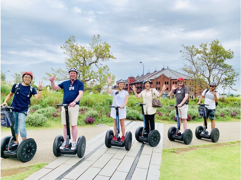 [Yokohama] Enjoy Yokohama's famous sights and cherry blossoms on a Segway! Tour the stylish cityscape, cherry blossom viewing, seaside breeze, and historical sites since the opening of Yokohama Port!の紹介画像