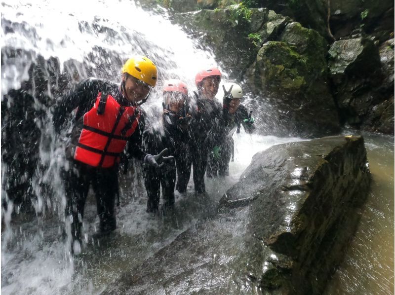 【1組貸し切り】ジュラシックワールドの世界、ジャングル冒険アドベンチャー（小学生向き）★写真・動画付き★の紹介画像