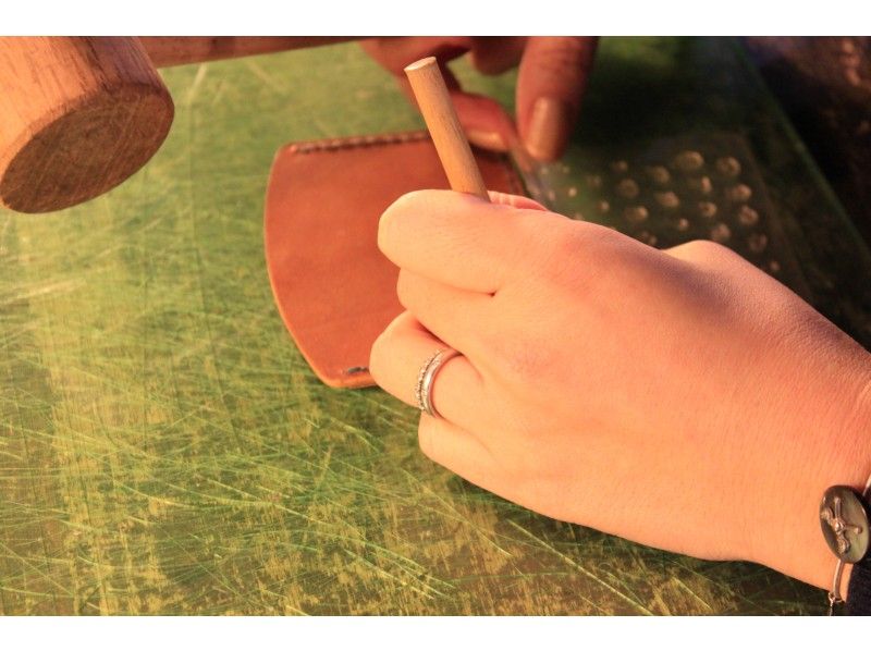 [카나가와· 사키] 이태리 가죽을 사용한 손바느질의 패스 케이스를 만드는の紹介画像