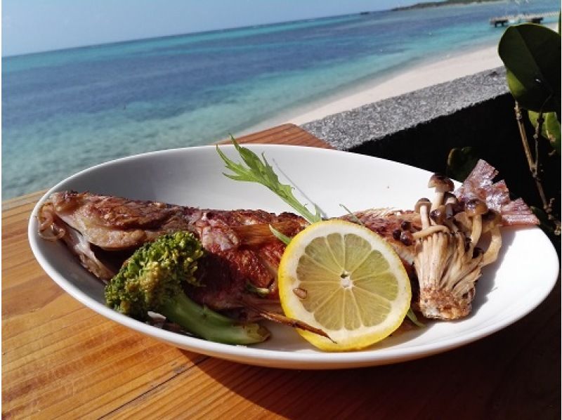 [3 minutes by car from Okinawa Churaumi Aquarium] Private charter boat fishing for one group, 3 hours of satisfying fun plan ♪ ♪の紹介画像