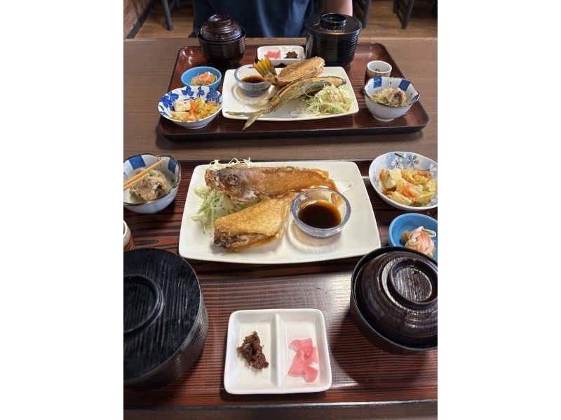 [距离冲绳美丽海水族馆 3 分钟车程] 一组包船钓鱼，满足 3 小时的享受计划 ♪ ♪の紹介画像