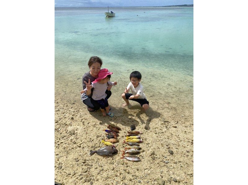 [3 minutes by car from Okinawa Churaumi Aquarium] Private charter boat fishing for one group, 3 hours of satisfying fun plan ♪ ♪の紹介画像