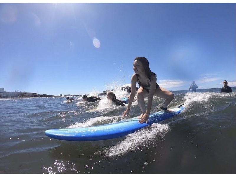 [Kanagawa ・ Shonan ・ Fujisawa】 Active pro surfers teach! Inexperienced / Beginner / Experience Surfingの紹介画像