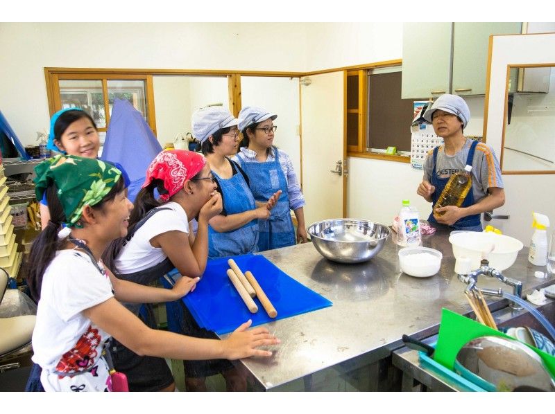 [Okinawa Nago City]Okinawa Soba Making Experience-Making Okinawa Style Rice! Small children can enjoy together!の紹介画像