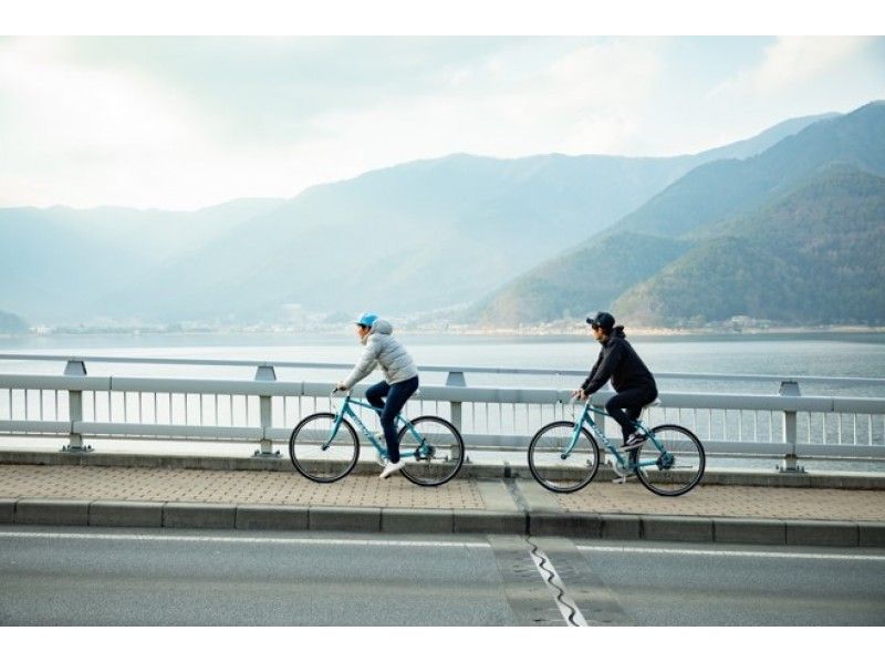 【山梨・河口湖】電動アシスト付き自転車で行く！穴場スポットツアーの紹介画像