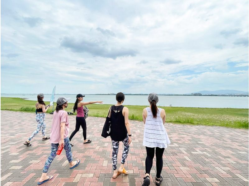 [Shiga / Lake Biwa] Let's do SUP Yoga empty-handed on Lake Biwa! !!の紹介画像