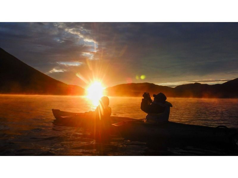 ≪Coming at 5 o'clock≫ Canoe tour with a spectacular view at Lake Chuzenji in Nikko Small group, reserved, with photosの紹介画像
