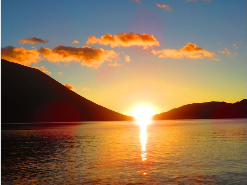 ≪Coming at 5 o'clock≫ Canoe tour with a spectacular view at Lake Chuzenji in Nikko Small group, reserved, with photosの紹介画像