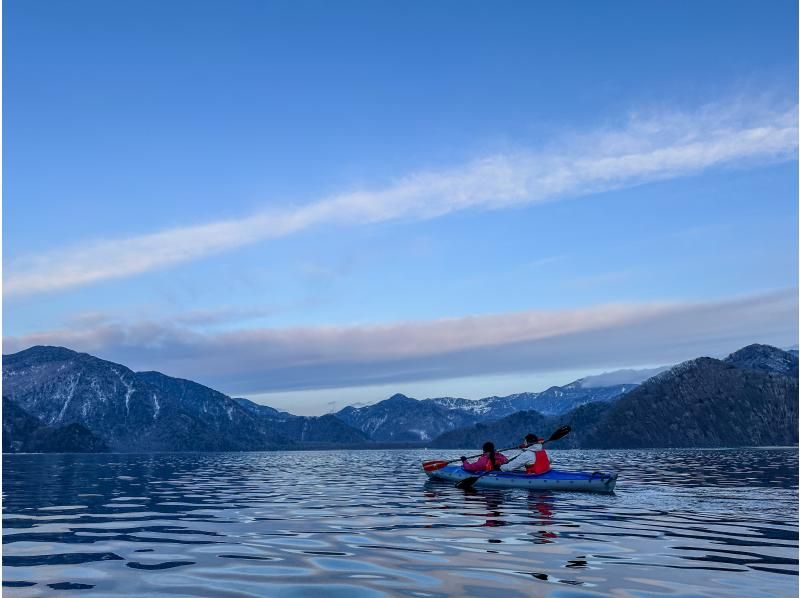 ≪ご来光 5時≫　日光中禅寺湖で絶景のカヌーツアー　少人数・貸し切り・写真付きの紹介画像