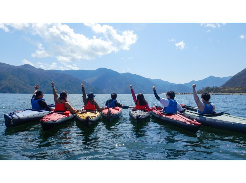 ≪10, 13時≫　日光中禅寺湖で絶景のカヌーツアー　少人数・貸し切り・写真付きの紹介画像