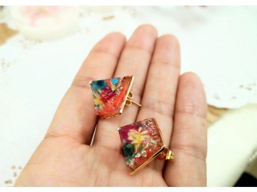 レジンアクセサリー 人数割有り １名参加可 ペンダント イヤリング ピアス ブローチ ヘアゴム等 アクティビティジャパン