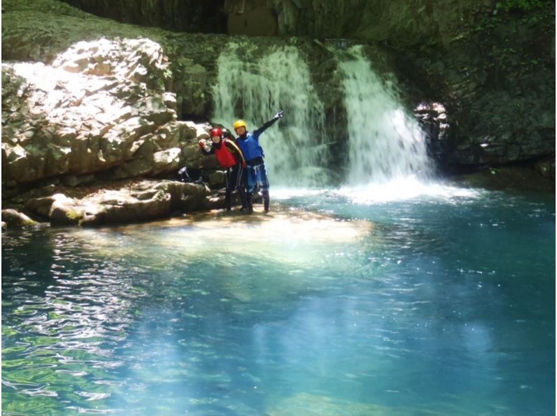 [関東群馬·Ikaho Haruna郊區]一流的景色淋浴間攀岩'藍谷！藍峽谷'☆Valley Expeditionの紹介画像