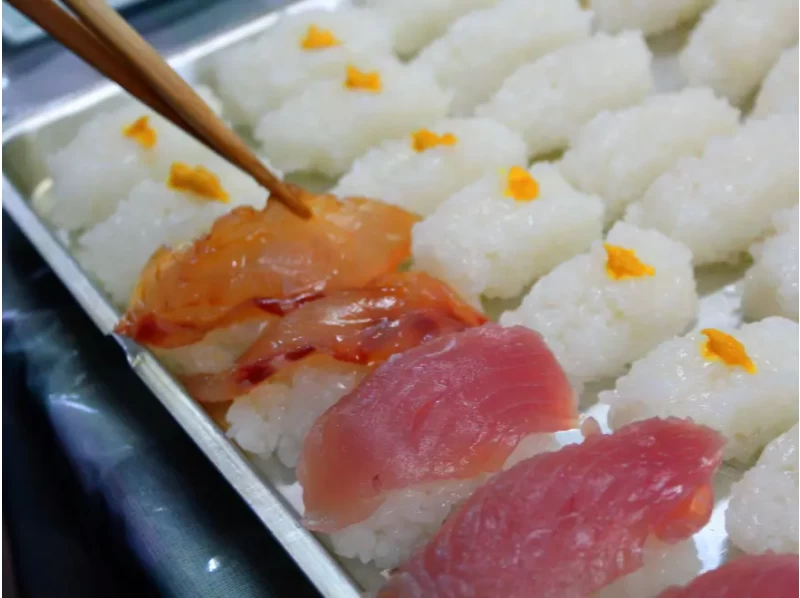 Hachijojima Island Sushi Making with Friendly Hostの紹介画像