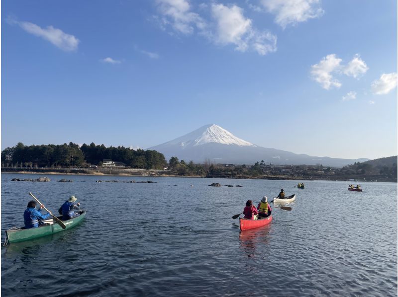 [Yamanashi Prefecture, Lake Kawaguchi] Golden Week outing - Lake Kawaguchi Canadian experience - 120-minute course - Canoeing on the lake and a trip to make memoriesの紹介画像