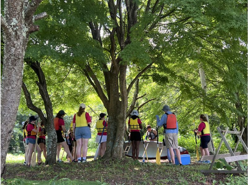 [山梨县，河口湖]盛夏河口湖加拿大体验 - 120分钟课程 - 在湖上划独木舟并留下美好回忆的旅程の紹介画像