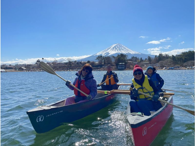 [山梨縣/河口湖]即使在冬天也能享受 - 河口湖加拿大體驗不被淋濕 - 120分鐘路線 - 獨木舟在湖上散步和留下回憶的旅行の紹介画像