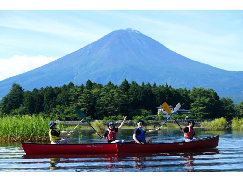 [山梨县，河口湖]盛夏河口湖加拿大体验 - 120分钟课程 - 在湖上划独木舟并留下美好回忆的旅程の紹介画像