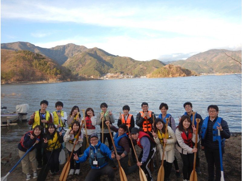 [Yamanashi Prefecture, Lake Kawaguchi] Spring in full bloom, a Canadian experience on Lake Kawaguchi that won't get wet, a 120-minute course, a canoe ride on the lake and a trip to make memoriesの紹介画像