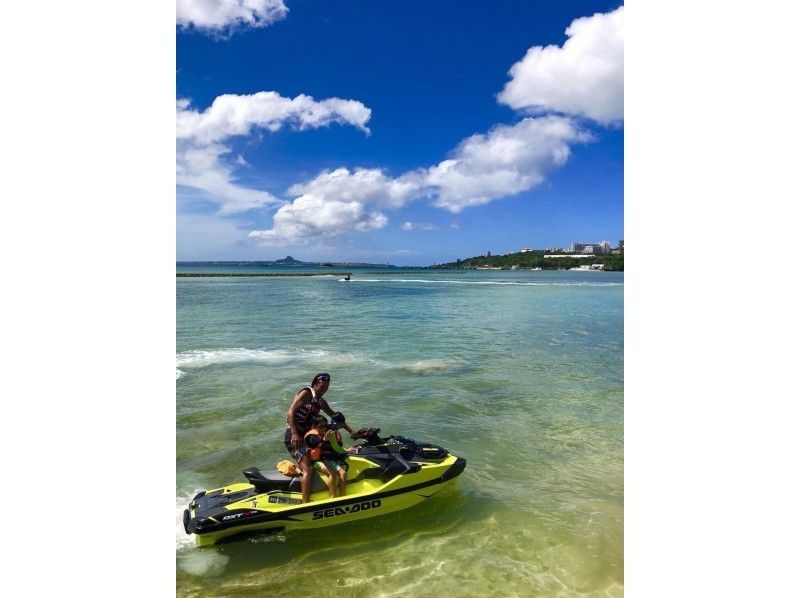 [Okinawa ・ Headquarters: Going with a guide ♪ Touring Minna and Sesoko Island Jet ski Touring (for license holders)の紹介画像
